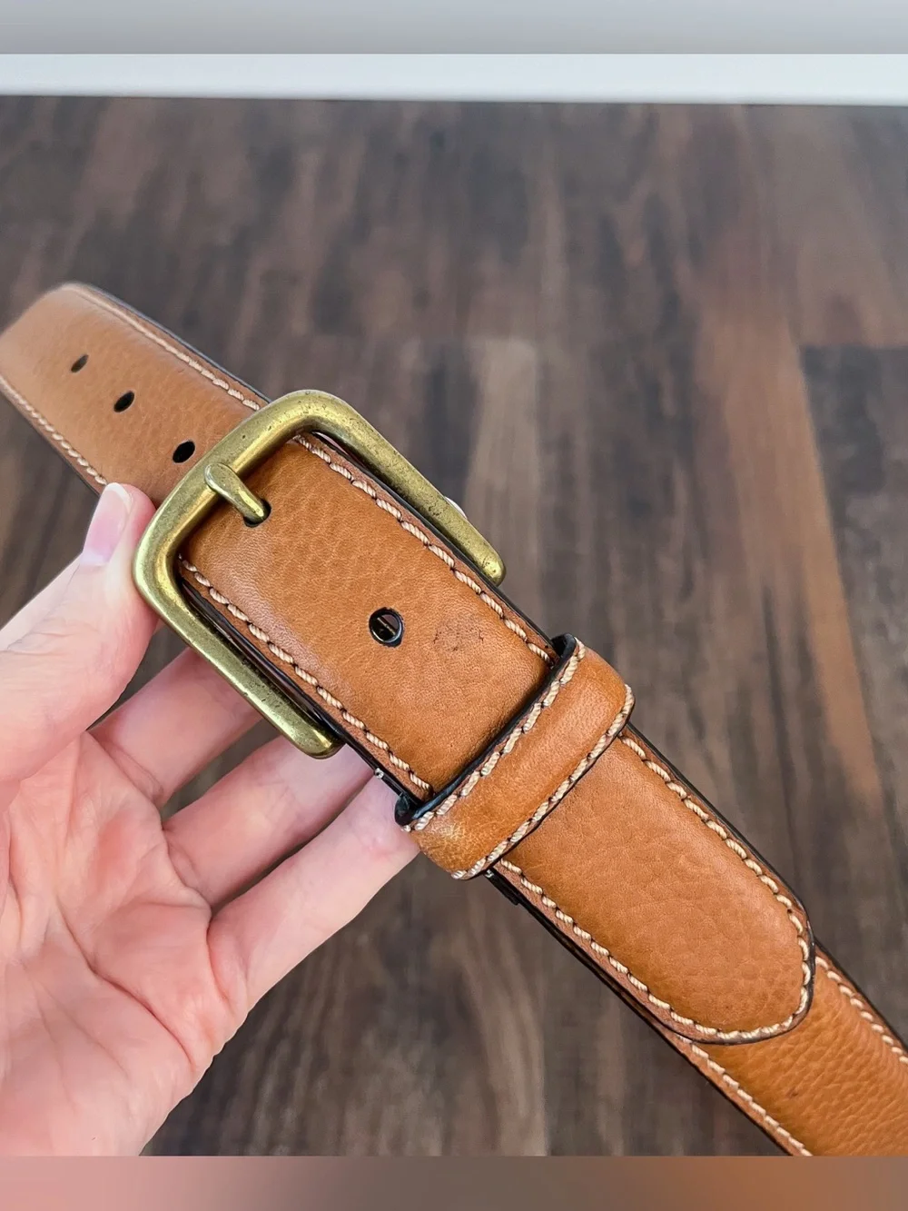 Lucky Brand Pebbled Leather Belt Solid Brass Buckle Preppy Classic Size 42 Tan